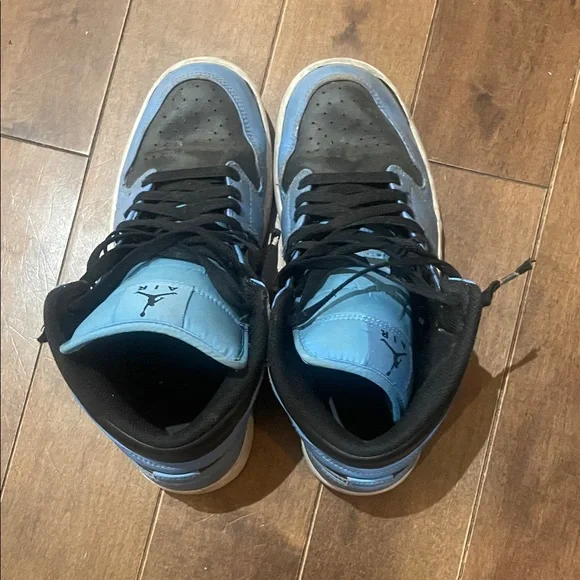 Air Jordan Men's Black and Blue Sneakers - Picture 5 of 5